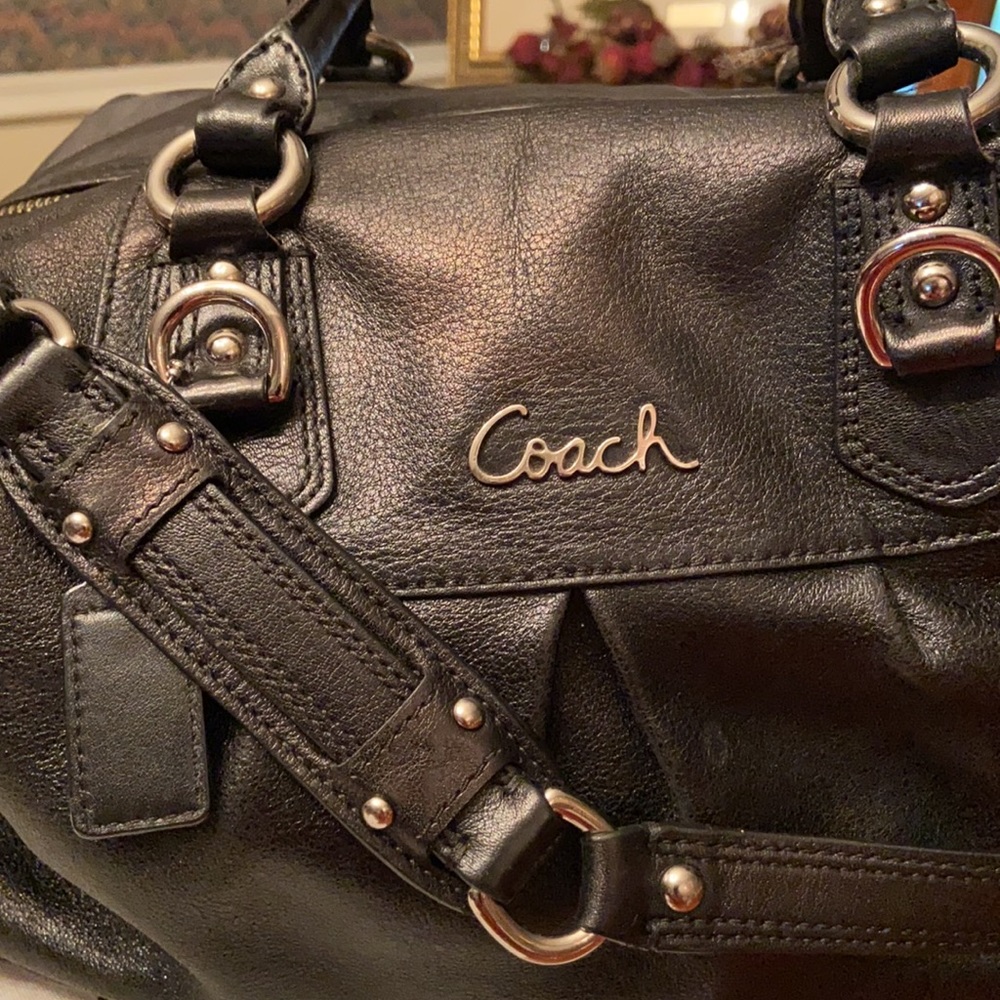 Coach - Picture 2 of 6